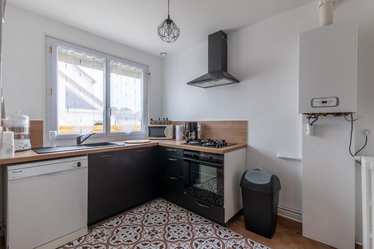 Gite Renardeau - Maison A Deux Pas Du Centre Ville Карентан Екстериор снимка